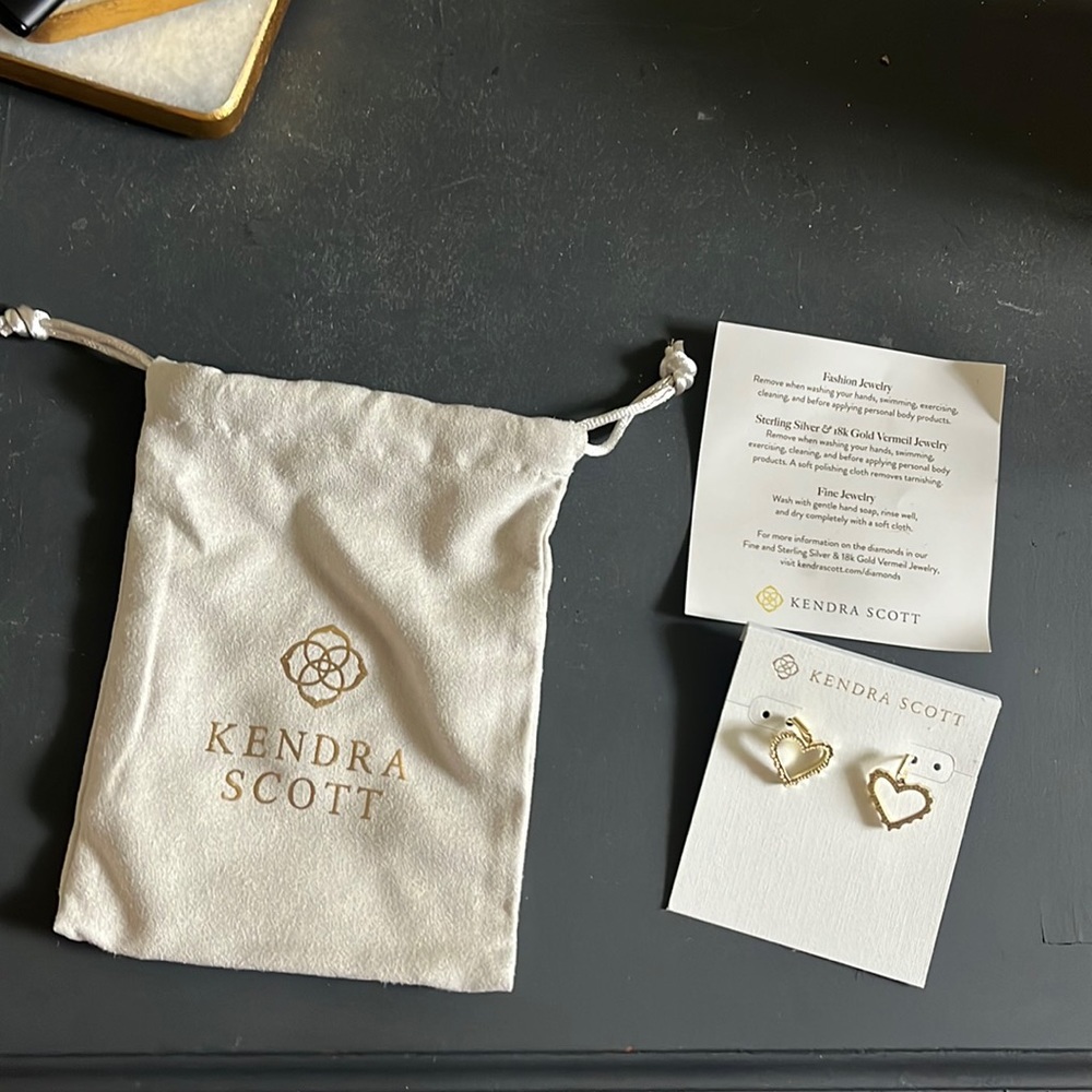 Kendra Scott earrings
